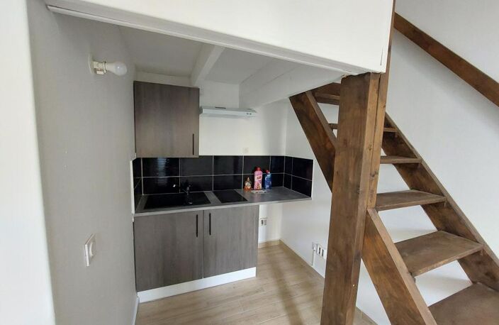 Location : appartement T1 (17 m²) à LUNEL — photo 3