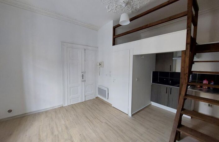 Location : appartement T1 (17 m²) à LUNEL — photo 4