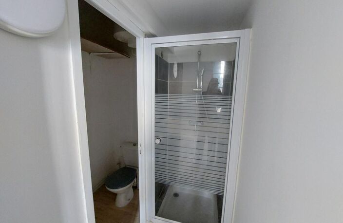 Location : appartement T1 (17 m²) à LUNEL — photo 5
