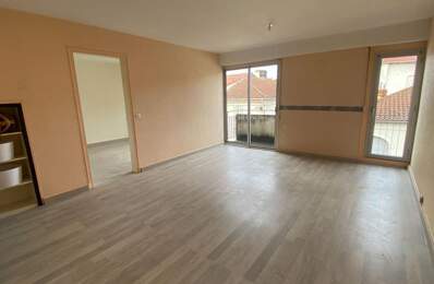 A louer spacieux T4 avec garage et balcon - centre-ville MONT DE MARSAN — photo du bien