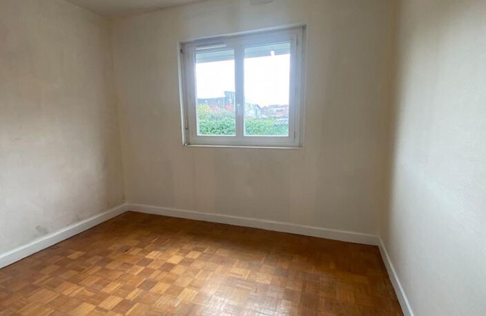 A louer spacieux T4 avec garage et balcon - centre-ville MONT DE MARSAN — photo 5