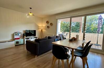 Appartement À Vendre — photo du bien