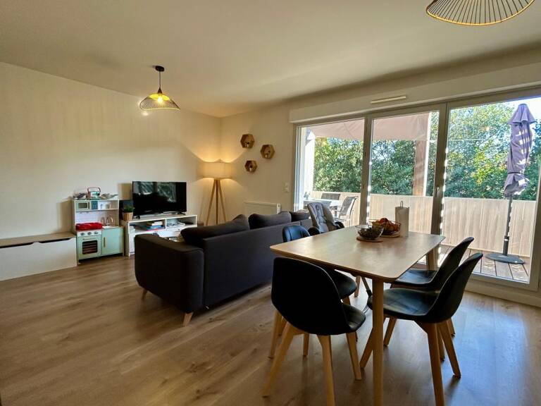 Appartement À Vendre — photo 1
