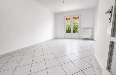 A vendre toulon T3 rénové au calme avec balcon et cave — photo du bien