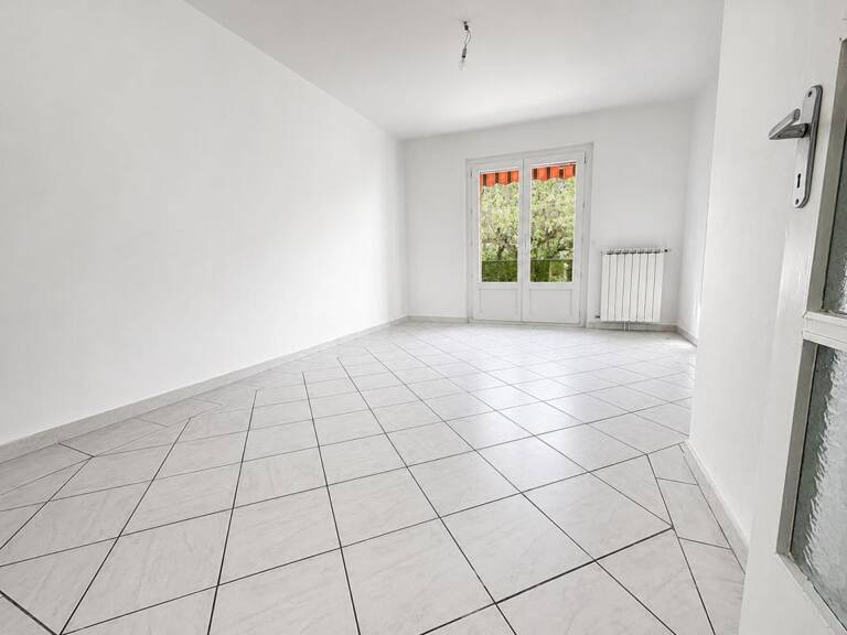 A vendre toulon T3 rénové au calme avec balcon et cave — photo 1