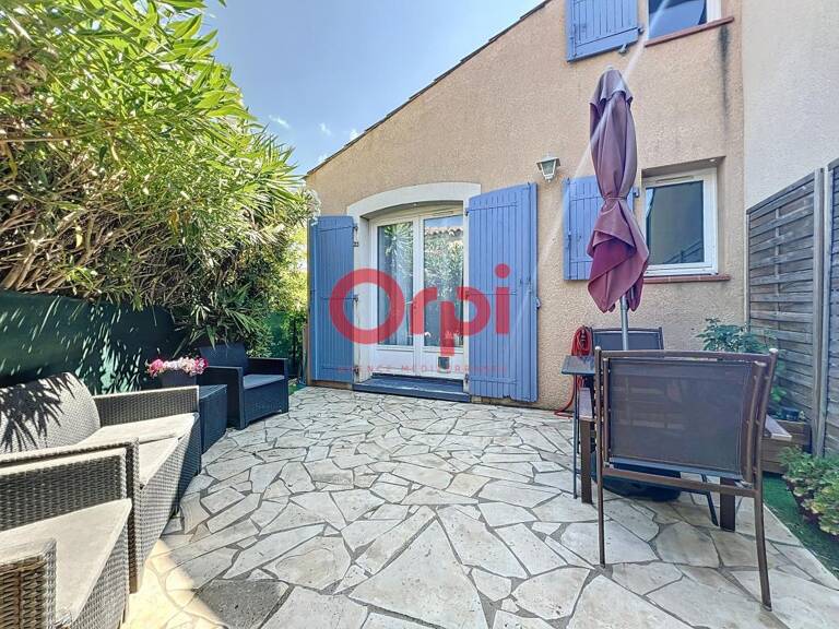 MAISON MEUBLEE 30m² FREJUS - CLIMATISATION - JARDIN - PISCINE — photo 1