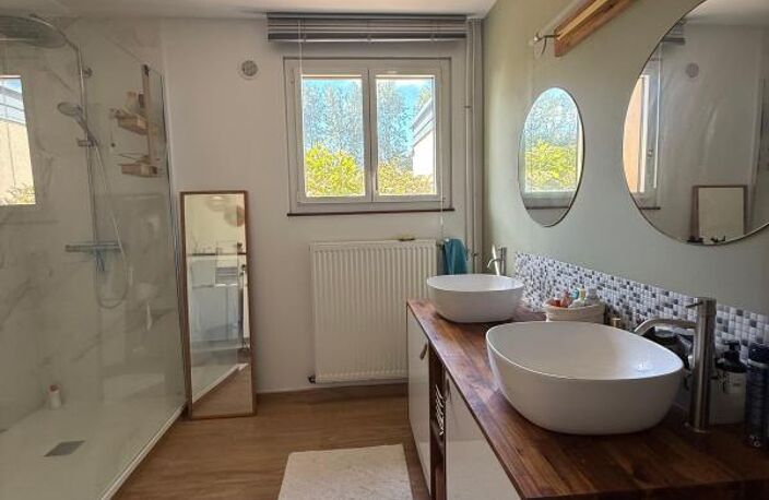 BELLE MAISON FAMILIALE DE 161 M² – AU CALME — photo 3