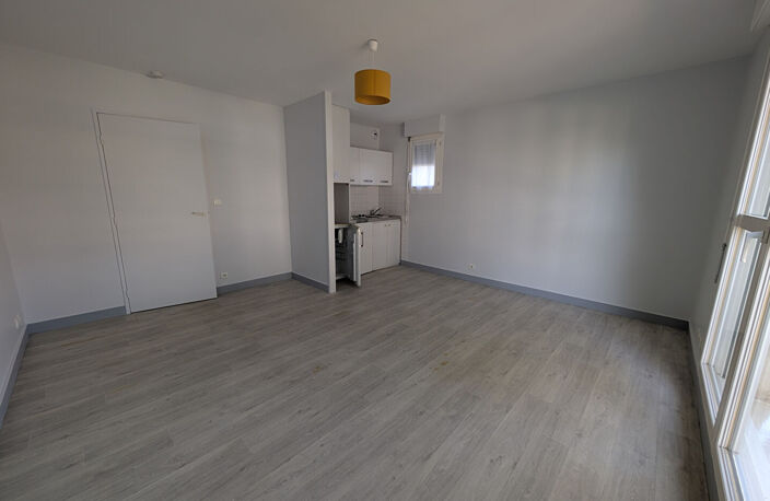 Appartement Saint Cyr Sur Loire 1 pièce(s) 28 m2 — photo 3