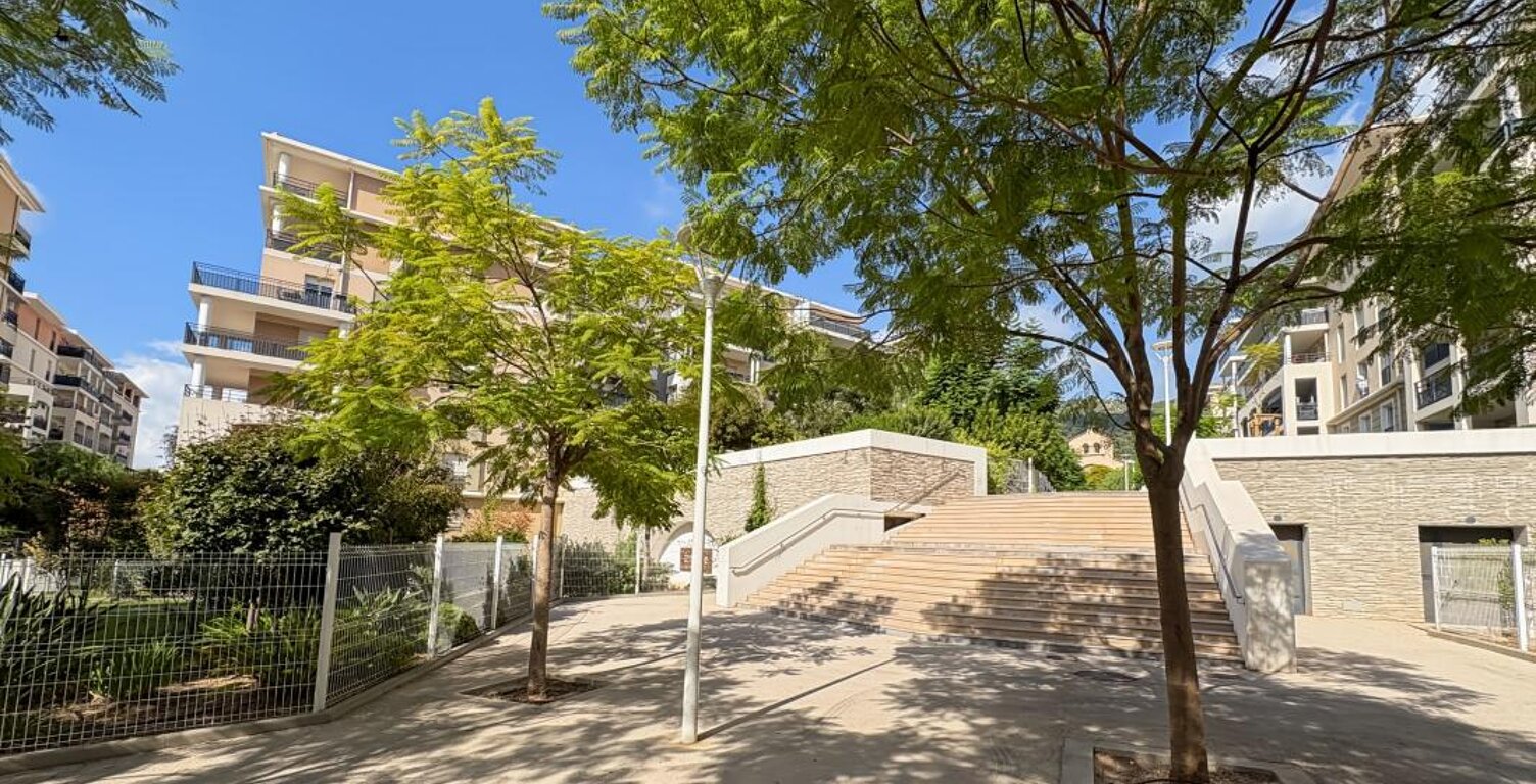 Appartement À Vendre — photo 1