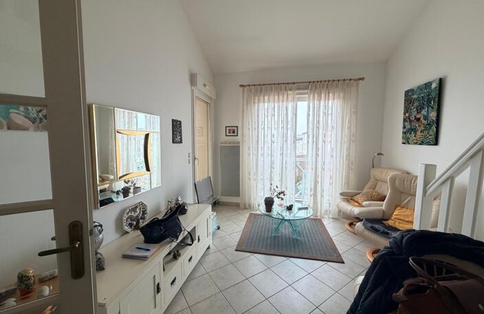 Appartement À Vendre — photo 3