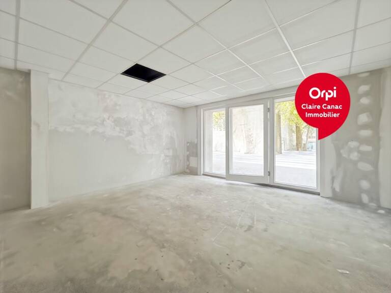 Bien Commercial À Louer — photo 1