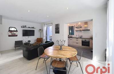 Appartement À Vendre — photo du bien