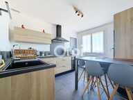 Limoges — Élégant T5 familial de 104 m² entièrement rénové avec vue panoramique — photo 3