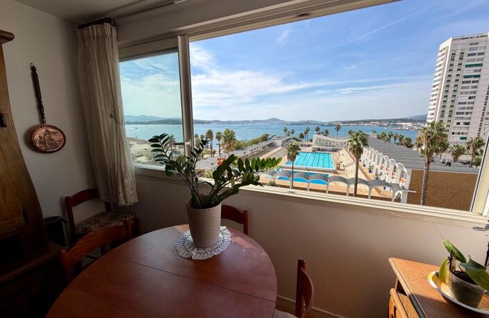 Toulon 83000 - appartement type 3 vue mer - cave et parking — photo 3