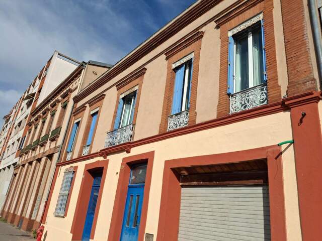 TOULOUSE - PLACE DUPUY - PLATEAU A AMENAGE 50 M² - VU SUR LE PORT SAINT SAUVEUR — photo du bien