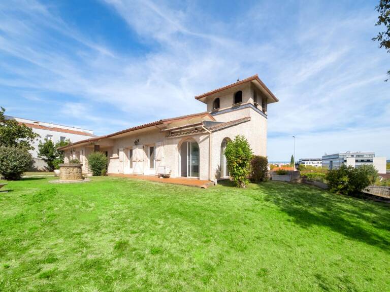 Toulouse Colomiers quartier Bascule Oratoire Propriété familiale aux généreux volumes, double destination et jardin piscinable — photo 1