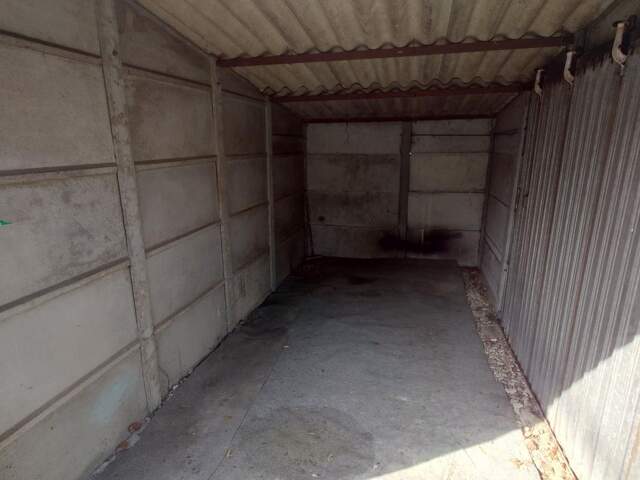 Garage À Louer POITIERS — photo du bien