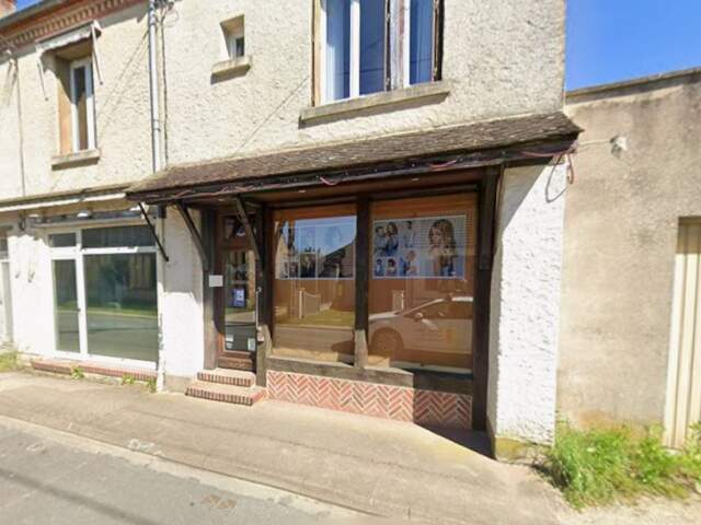 LOCAL COMMERCIAL LOUÉ – EMPLACEMENT DE QUALITÉ AU CŒUR DE LA FERTÉ-SAINT-AUBIN — photo du bien