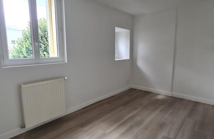 Appartement À Louer — photo 2