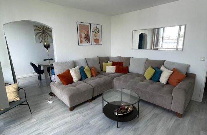 Lumière, espace et sérénité — Bel appartement 4 pièces de 76 m² rénové — photo 2