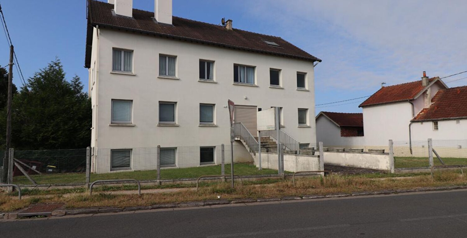 Immeuble de bureaux Lagny sur Marne 14 pièce(s) 555 m2 — photo 1