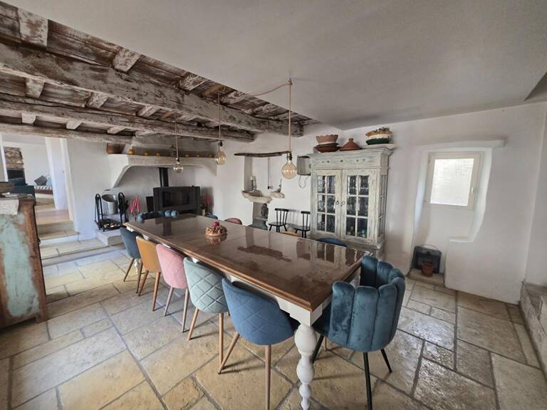 Charmante et agréable maison de village de plus de 10 pièces et 5 chambres avec de multiples possibilités d'une surface habitable de 220 M2 avec grandes caves et  terrasses — photo 1