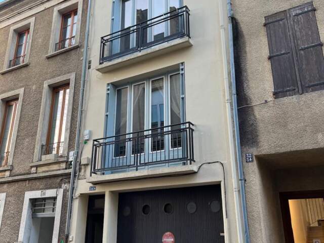 Immeuble Villeneuve Sur Lot 3 studios 150 m2 — photo du bien