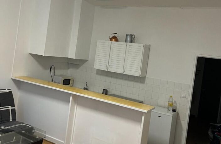 Immeuble Villeneuve Sur Lot 3 studios 150 m2 — photo 3
