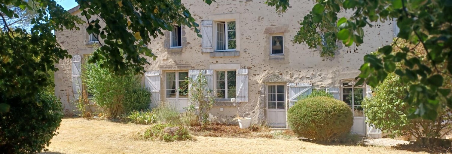 Maison 15 Pièces 420 m² à vendre à Saint-Maurice-des-Noues (85120)