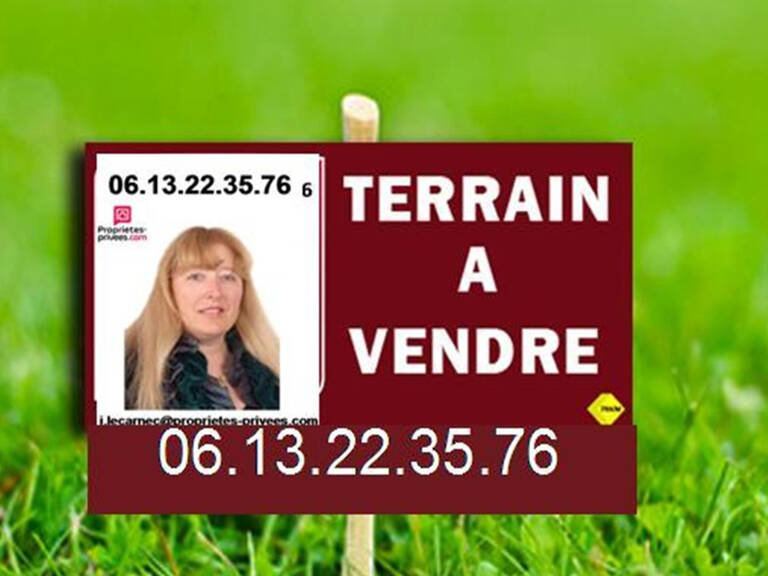 Le Faouët 56320 - Rare ! Terrain de 1 785 m² en plein centre-ville  en drapeau au calme  - Prix : 66.990 — photo 1