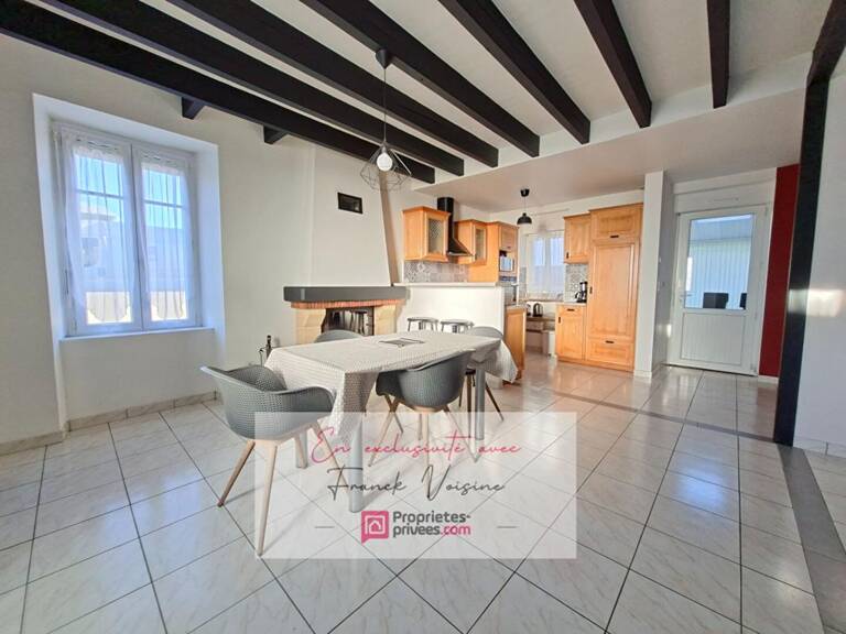A VENDRE en EXCLUSIVITE à Vendrennes, centre bourg, maison de 100 m2 env avec 2 chambres et 1 bureau sur une parcelle de 497 m2 — photo 1