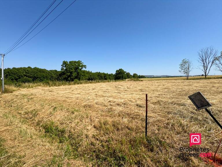 Terrain constructible Proche Semur En Auxois 1575 m2 — photo 1