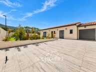 Villa plain-pied avec piscine, garage et sous-sol — photo 4