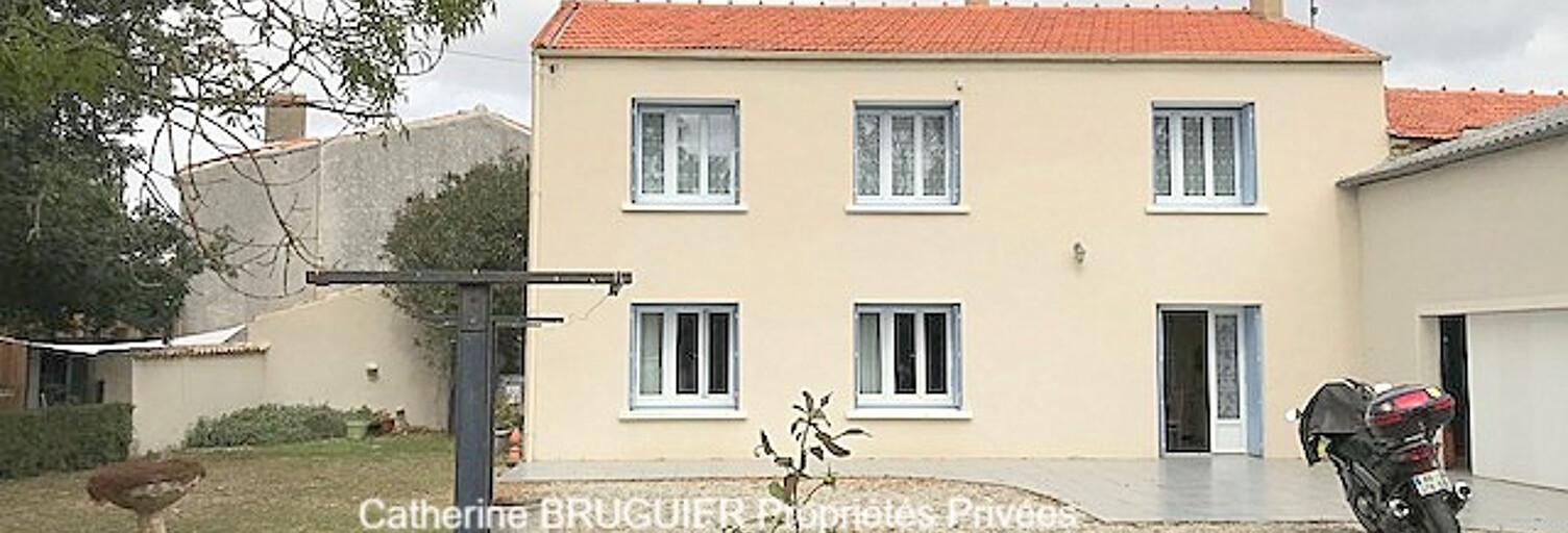 Maison 5 Pièces 114 m² à vendre à Bouhet (17540)