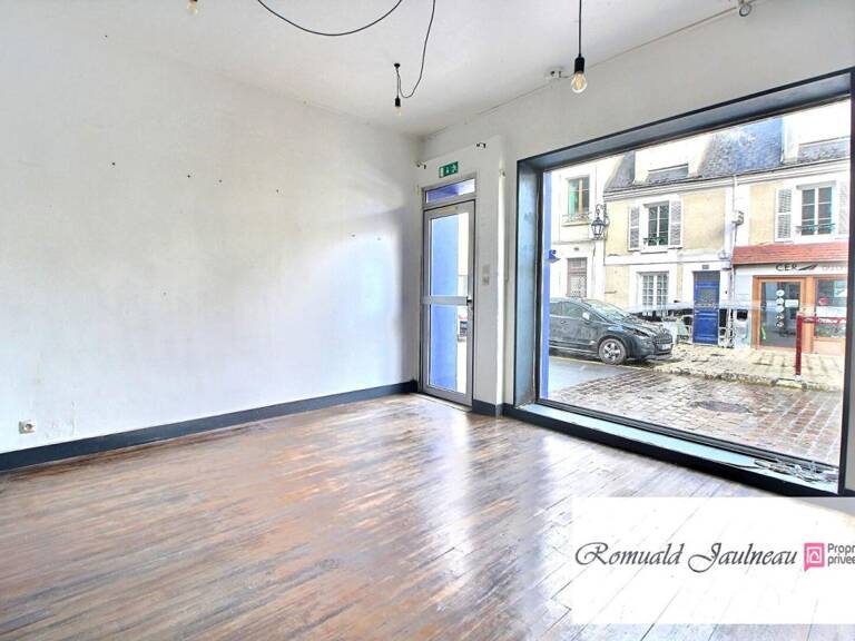 LOCAL  Bonneval  30 m2 — photo 1