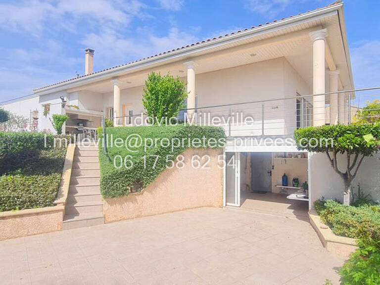 Jolie villa de 156m² avec grand  garage/piscine sur jardin paysager de 1161m² — photo 1