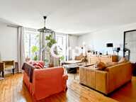 Saint-Martin-en-Haut centre : appartement T5 de 160 m² rénové avec 4 chambres et suite parentale   — photo 4