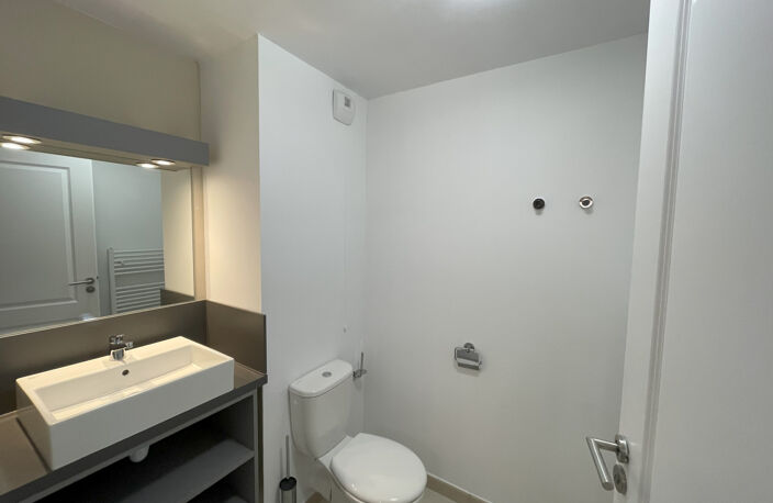 Appartement T3 avec terrasse et parking dans résidence sécur — photo 3