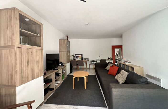 Appartement T3 65.88m² en rez de jardin avec stationnement — photo 4