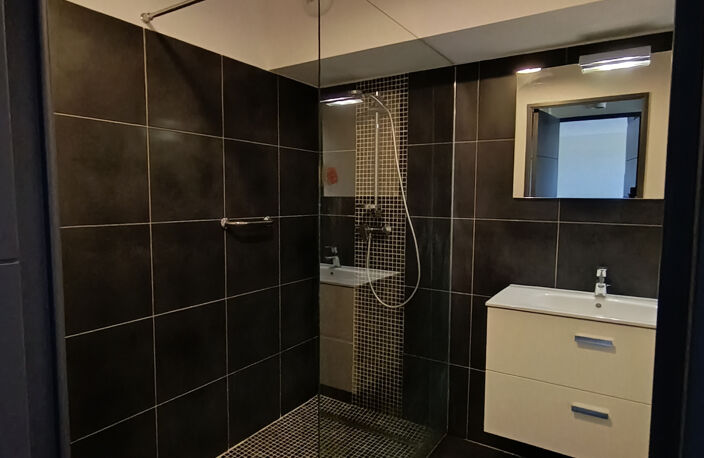 Appartement T3 proximité commerces et port de Canet — photo 5