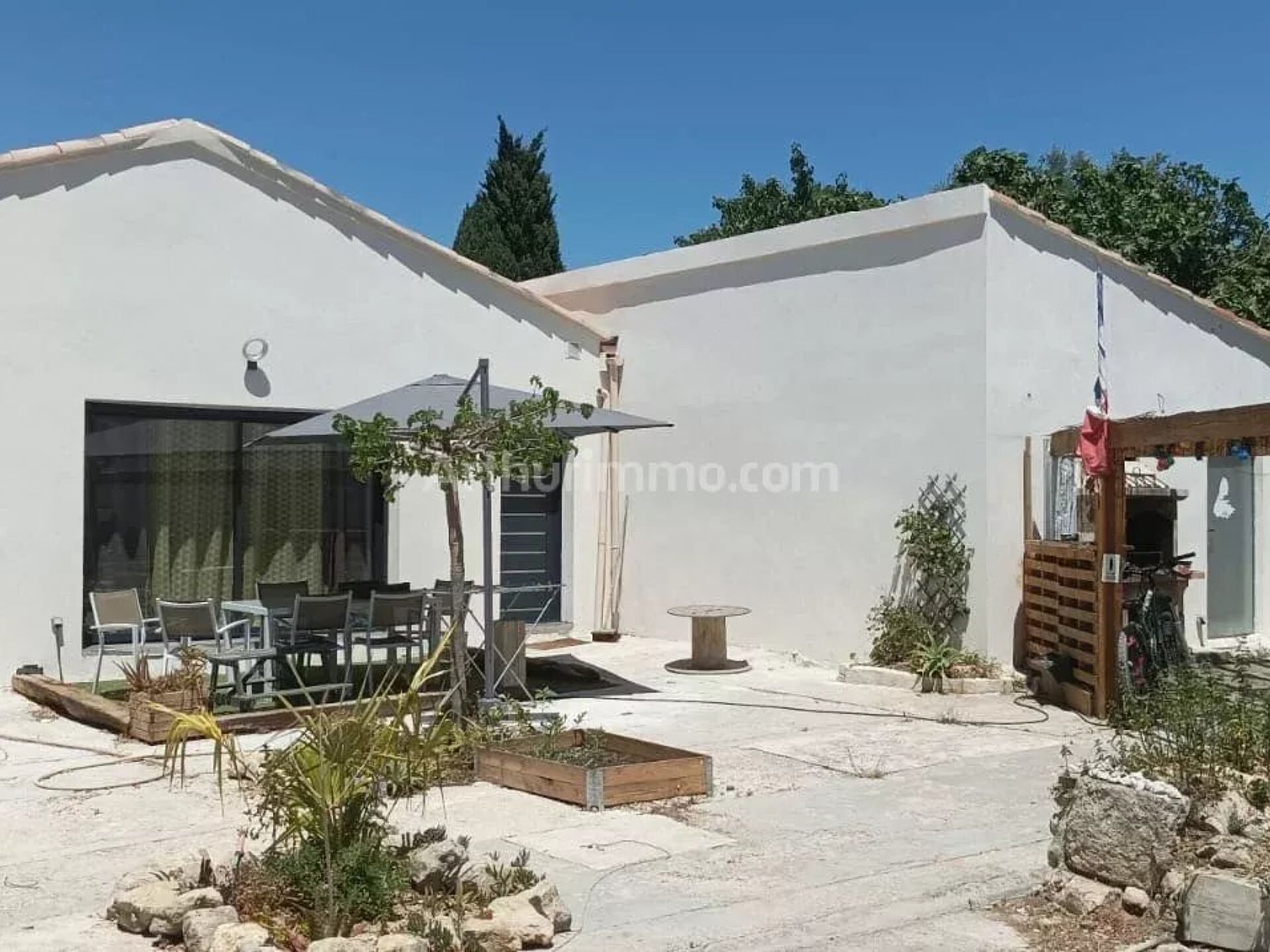 Maison 3 pièces 104 m² · à Saint-Mitre-les-Remparts · 104 m² · 360 000 €
