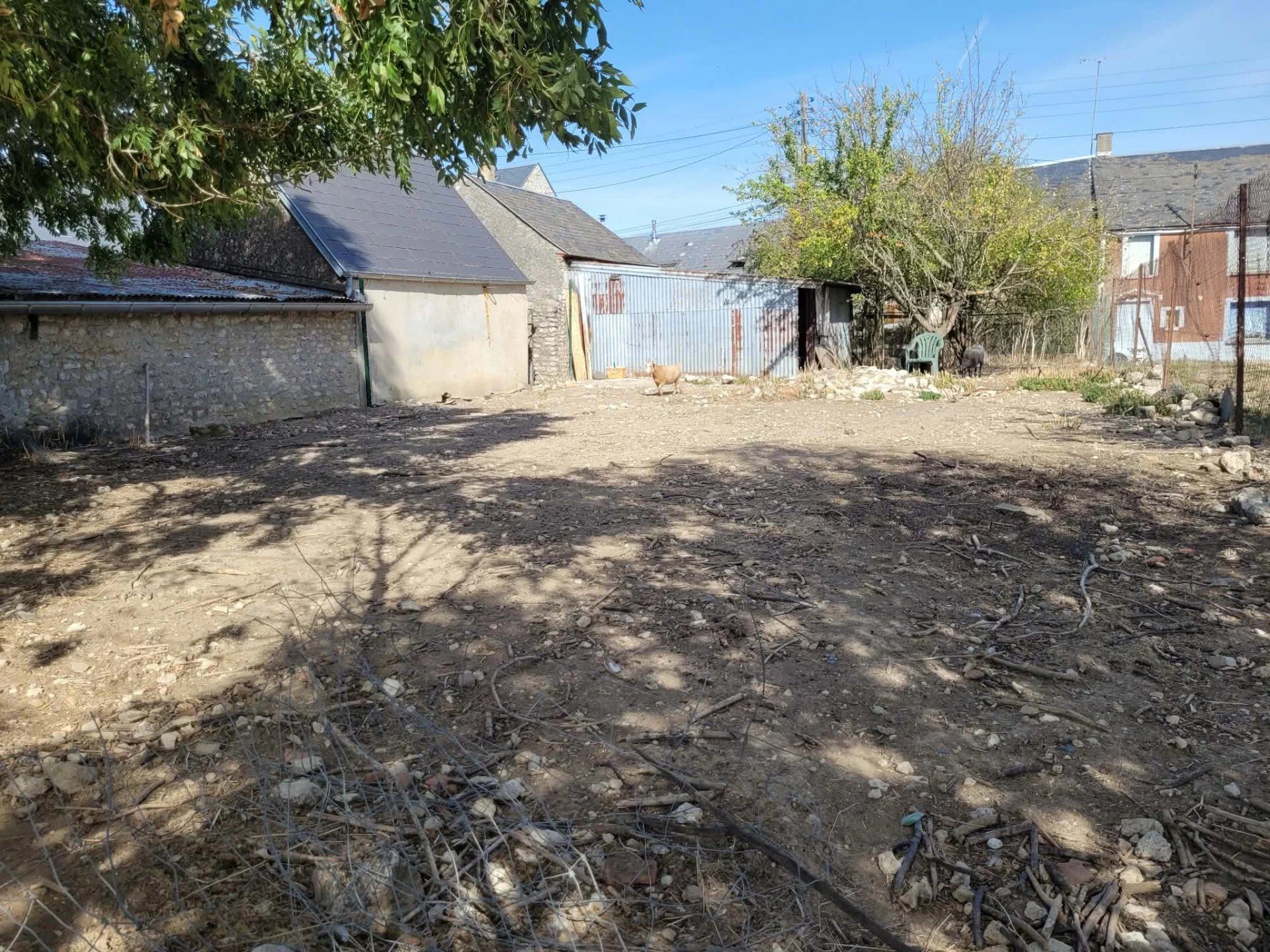 Vente Terrain 350 m2 à Janville-en-Beauce · 30 000 €