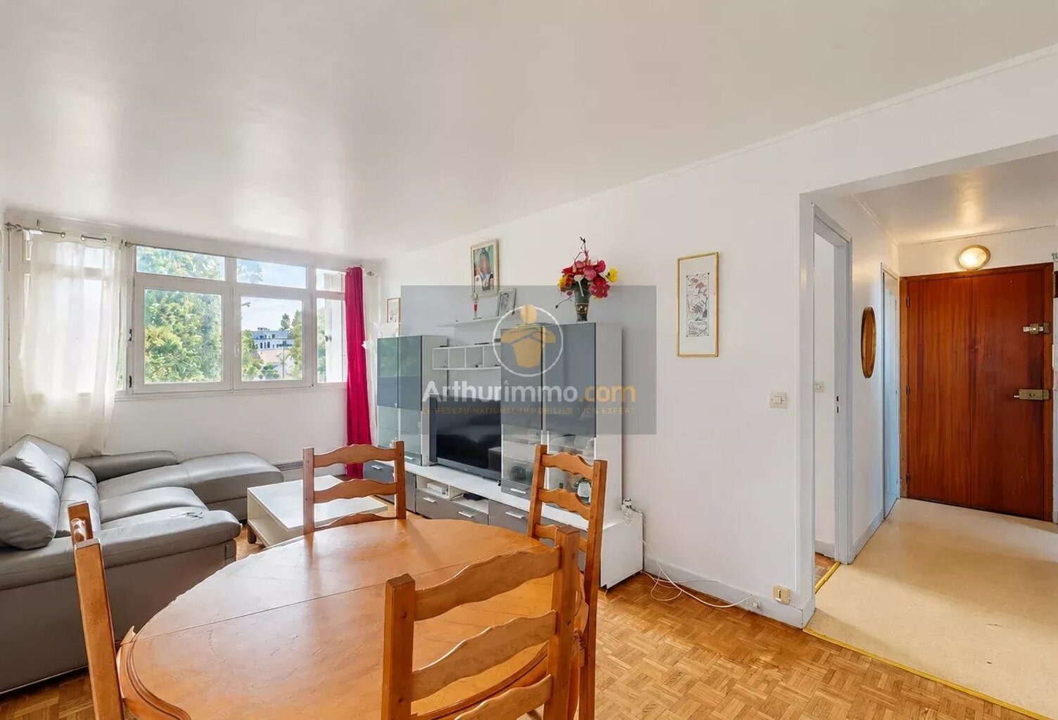 Appartement Verneuil Sur Seine avec 3 chambres, balcon et cave — photo 1