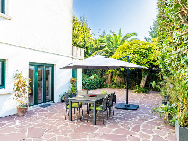 Appartement T3 avec terrasse, proche centre ville. — photo du bien