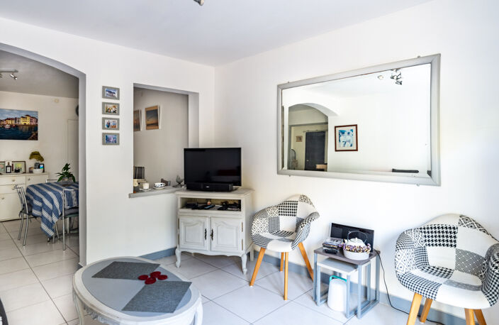 Appartement T3 avec terrasse, proche centre ville. — photo 3