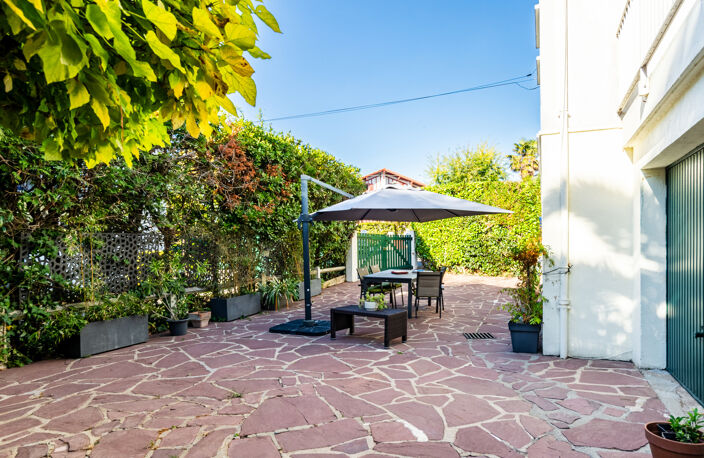 Appartement T3 avec terrasse, proche centre ville. — photo 4