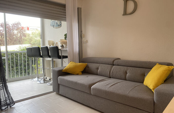 Studio refait à neuf résidence avec piscine à deux pas des p — photo 3