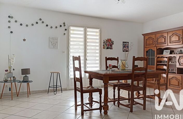 Vente Maison/villa 9 pièces — photo 2