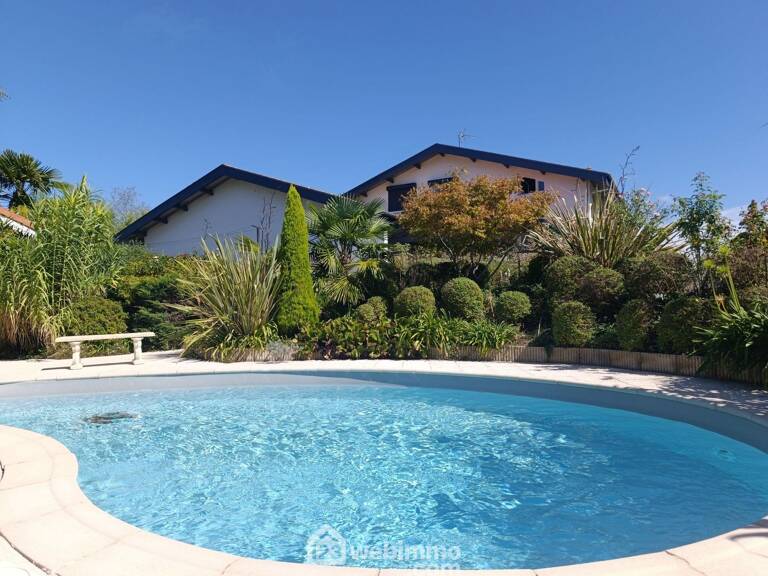 Maison - 294m² - Castaignos-Souslens — photo 1