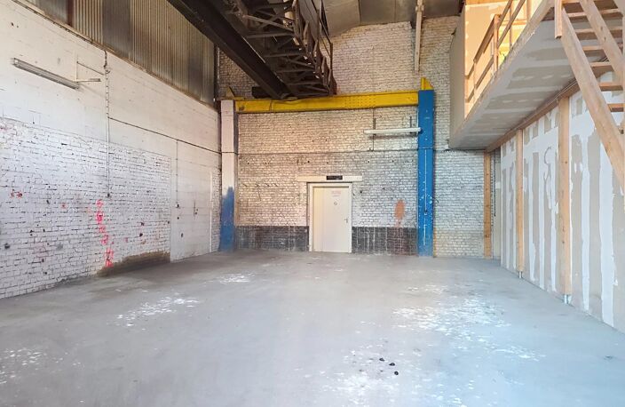 Immeuble avec atelier et bureaux Aulnois sous Laon — photo 2